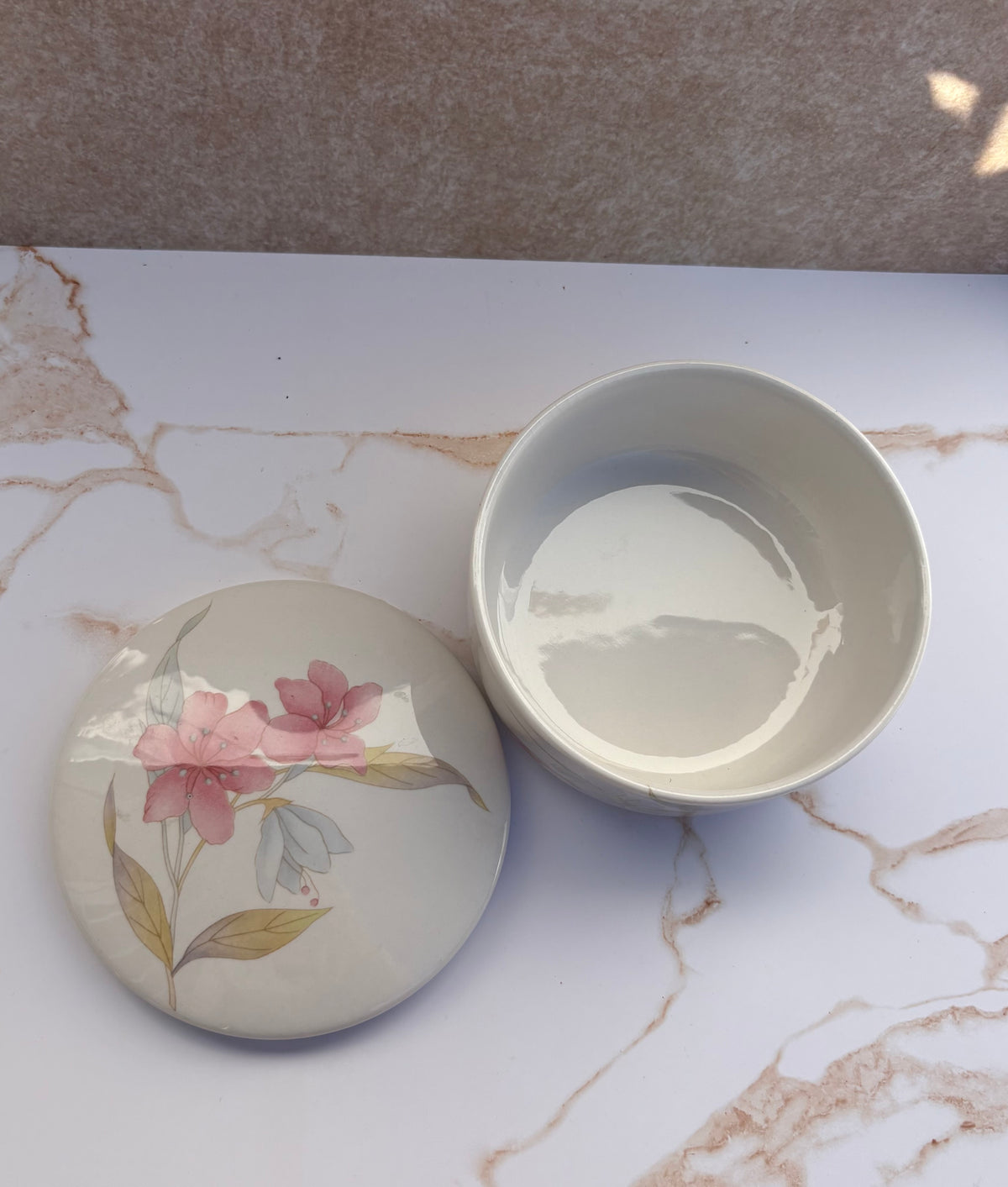 Hankook Porcelain Trinket Box