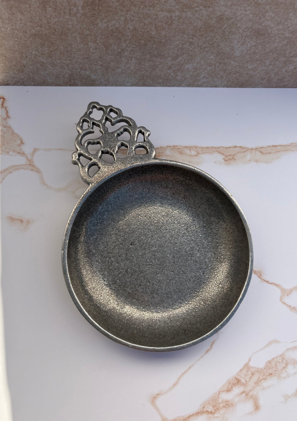 York Metal crafters Pewter Porringer Dish