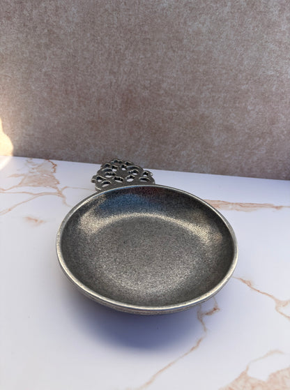 York Metal crafters Pewter Porringer Dish
